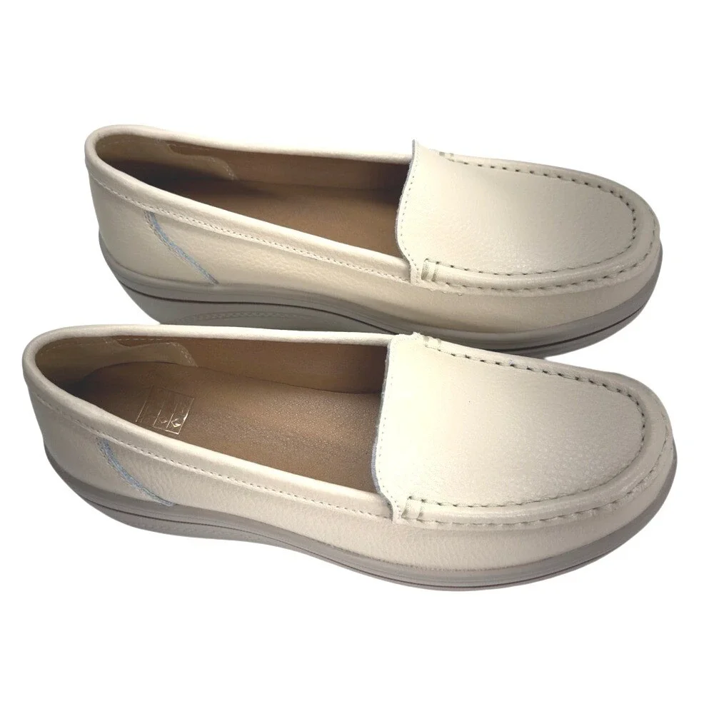 Comfortable Cream Leather Loafer Shoes‎ Women Size 41 Slip On Casual Comfort